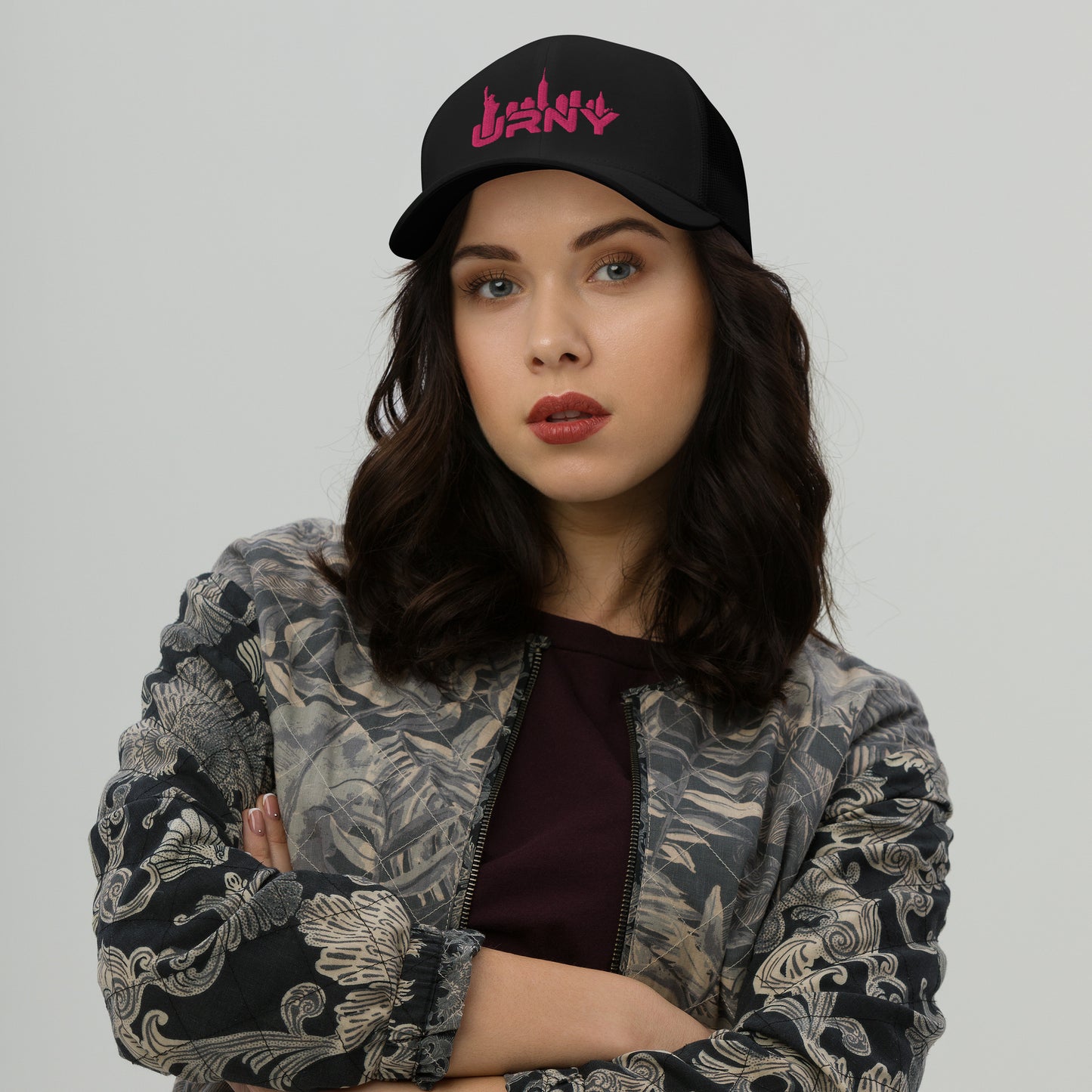 WOMENS URNY CITY Trucker Cap