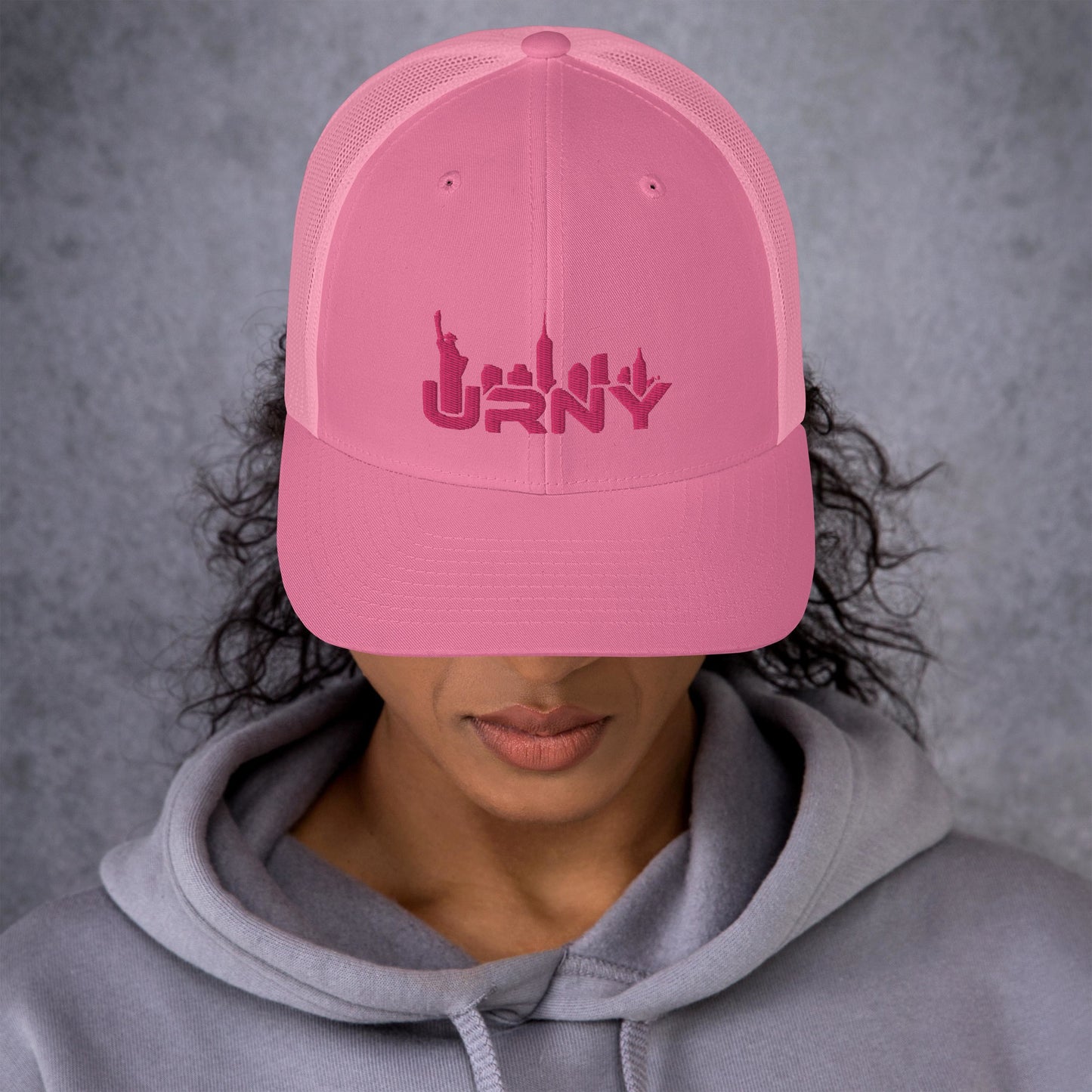 WOMENS URNY CITY Trucker Cap